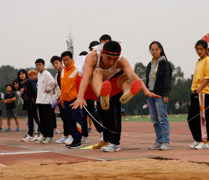 1606120491269010422.png 跳远.png