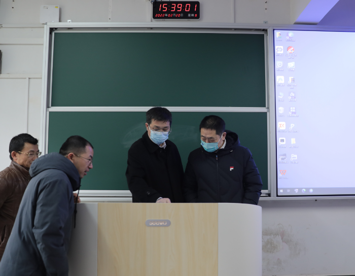 钱能钱包领导检查指导开学前准备工作